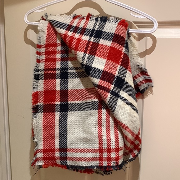 double sided blanket scarf - Picture 2 of 2